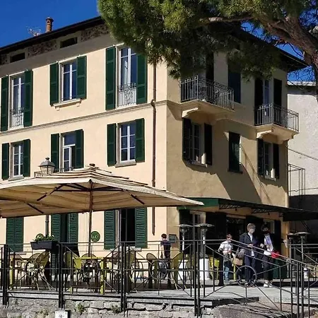 La Casa Di Ester, Lenno. Apartament Lenno
