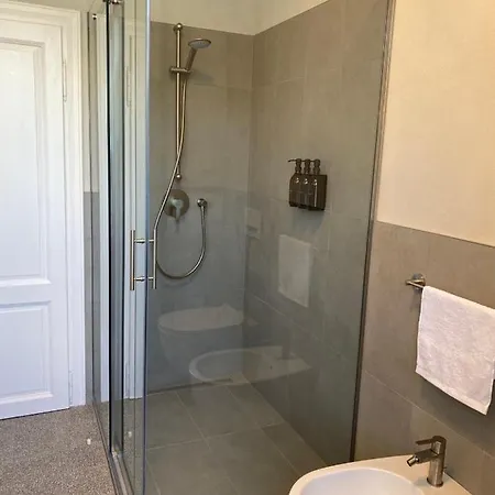 Apartament La Casa Di Ester, Lenno. Lenno